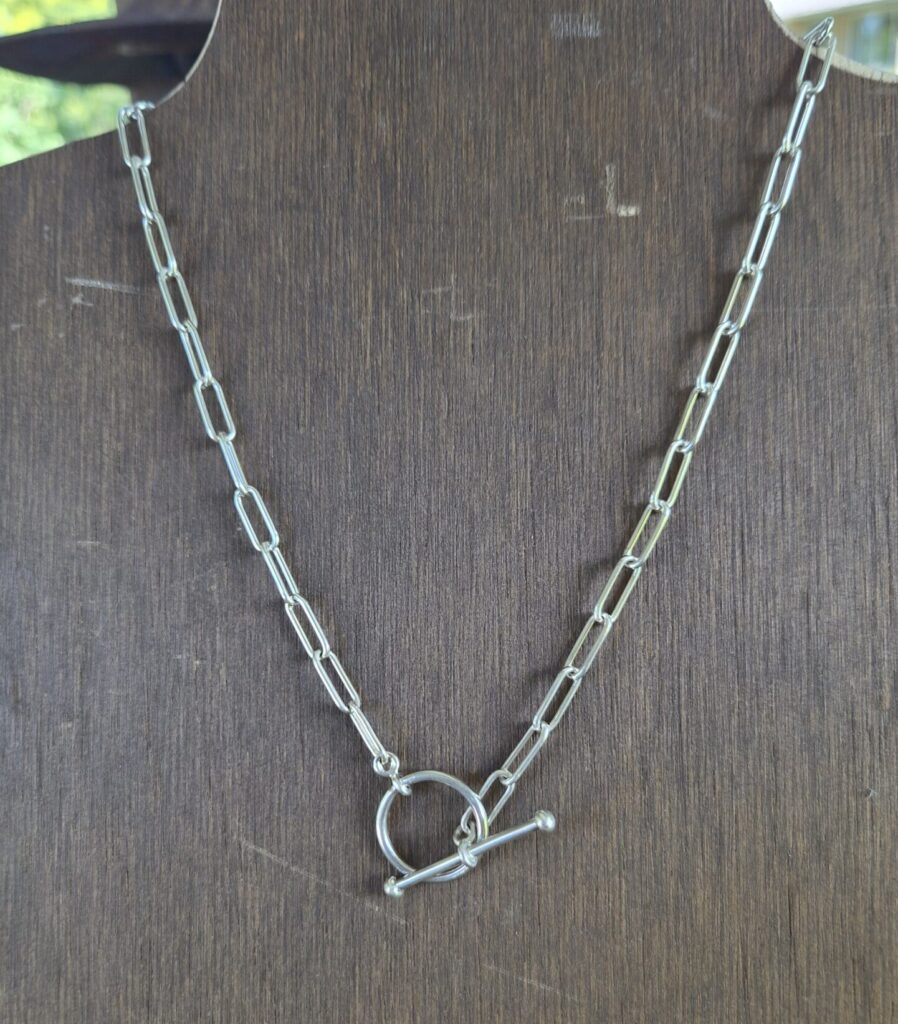 Paperclip Chain with Toggle