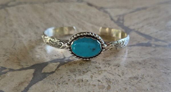 Blue Nacozari Turquoise Bracelet