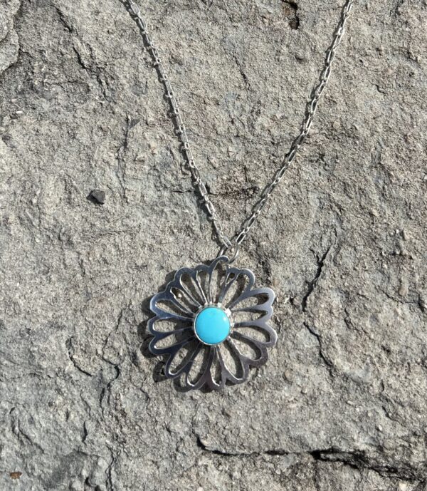 Turquoise Daisy Necklace